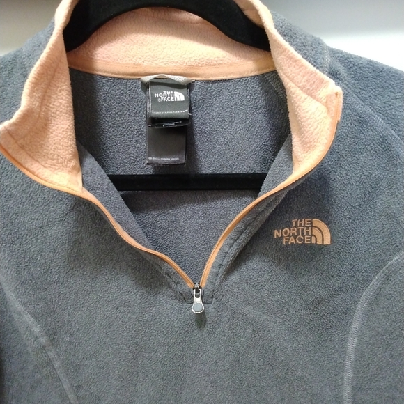 The North Face Women's Quarter Zip Pullover Jacket - Picture 1 of 4
